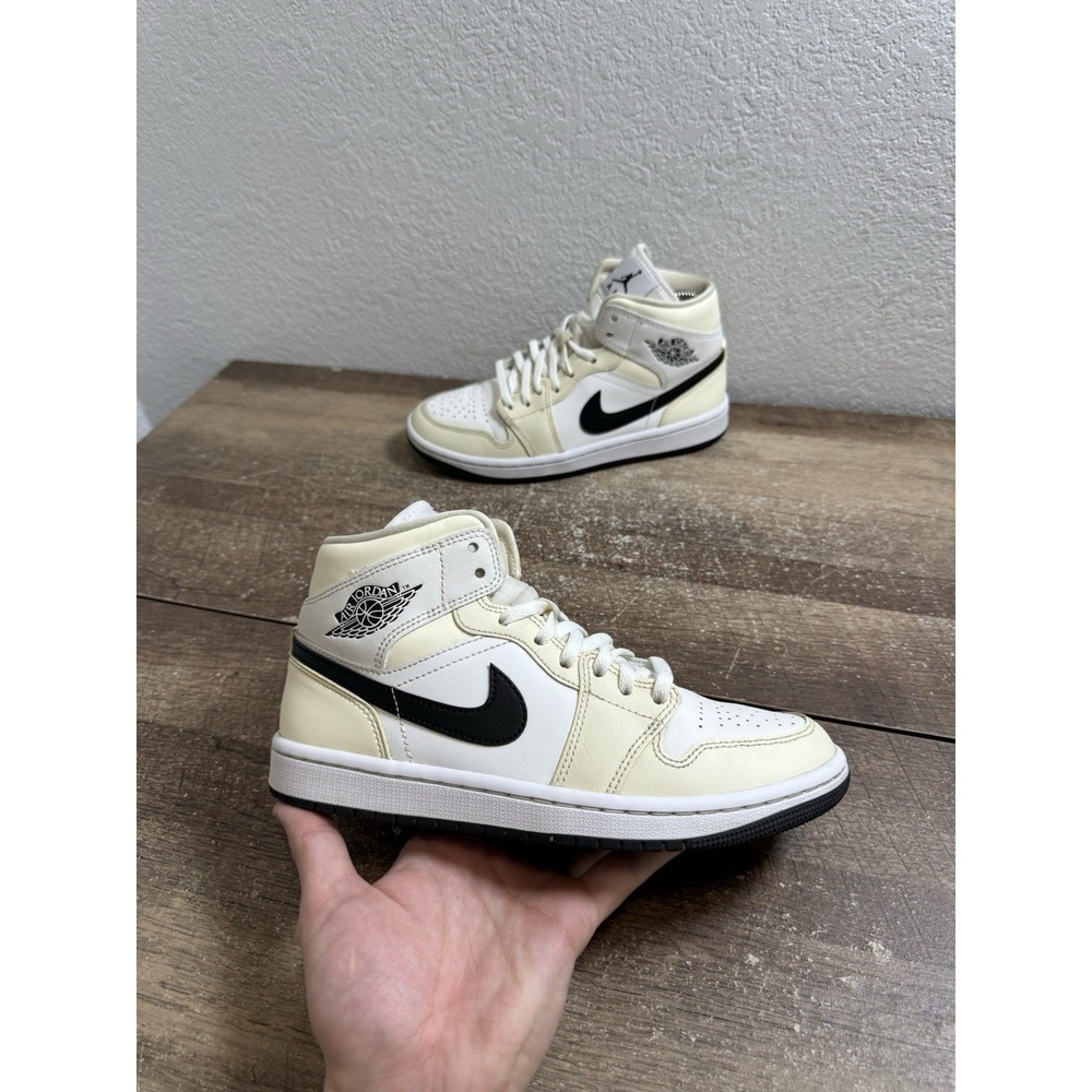 Nike Air Jordan 1 Mid Coconut‎ Womens Size 7 White Sneaker Shoes BQ6472-121